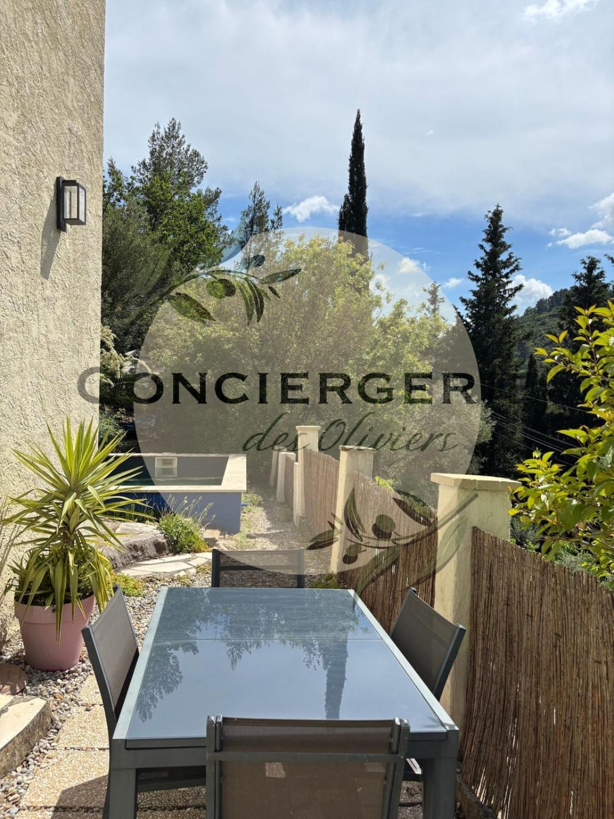 Villa Avec Piscine Belgentier Exterior foto